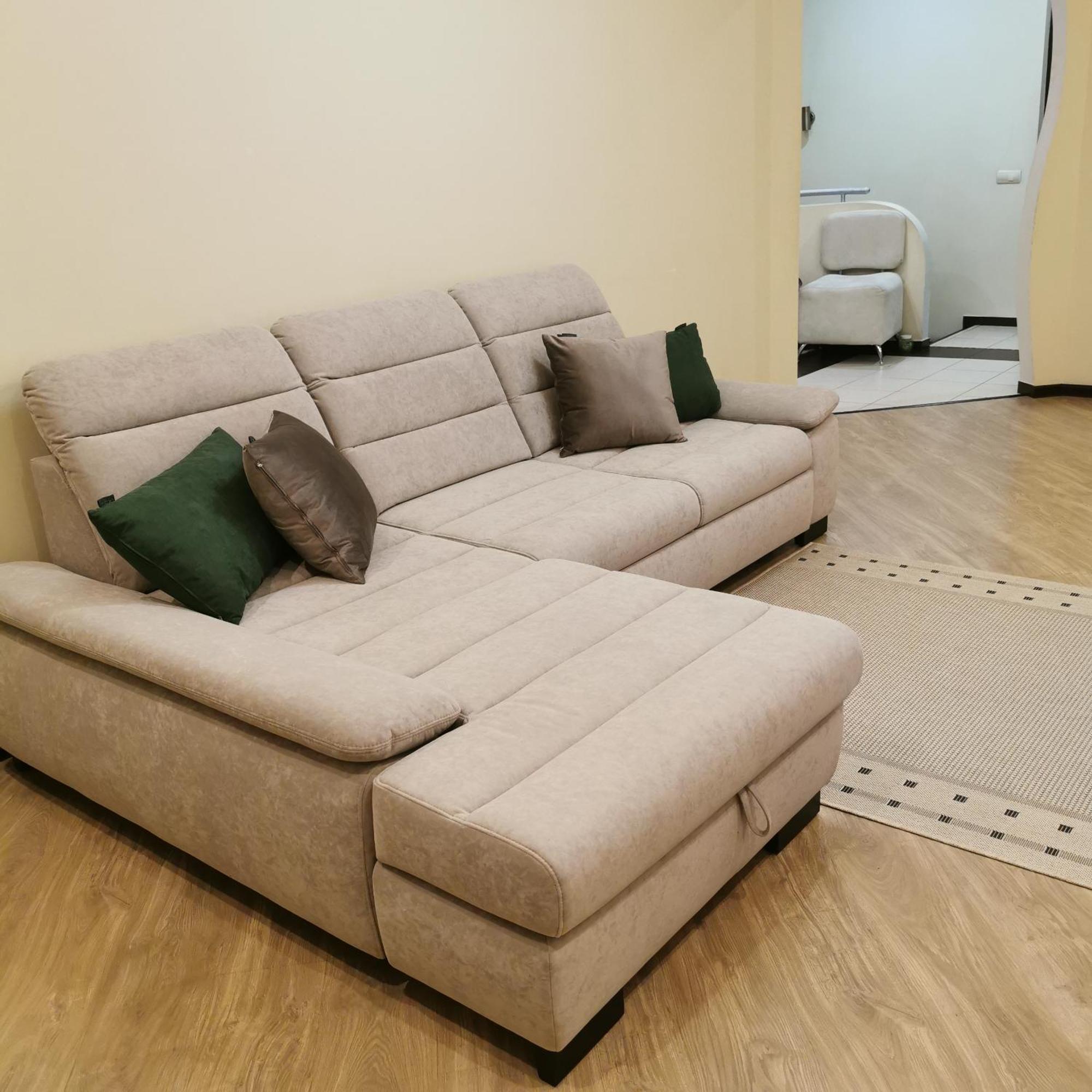 Big Apartment In Rivne Center Ngoại thất bức ảnh